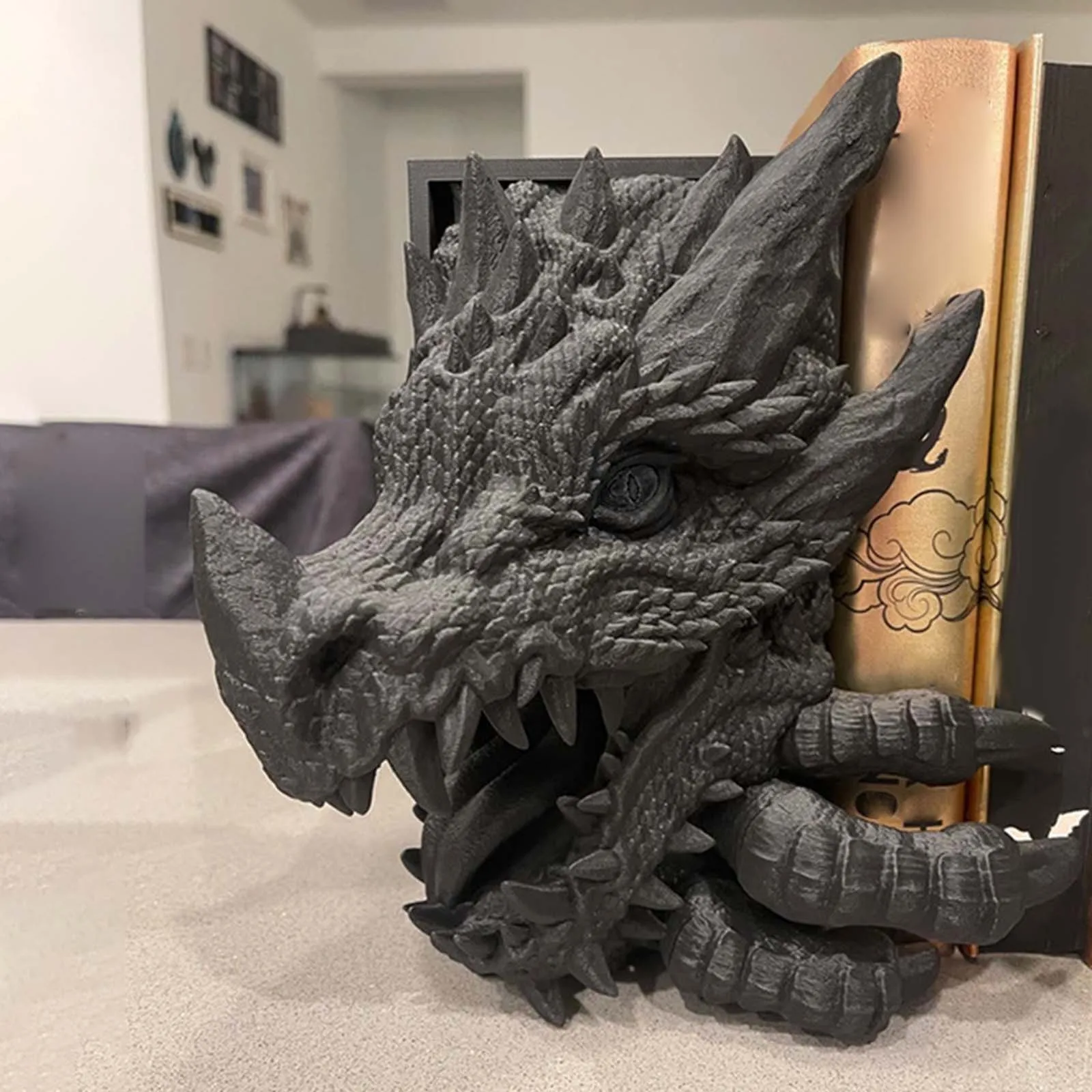 

Dragon Statue Bookend Book Stopper Animal Sculpture Tabletop Ornament Book End Book Support for Bar Bookshelf Shelves Bedroom