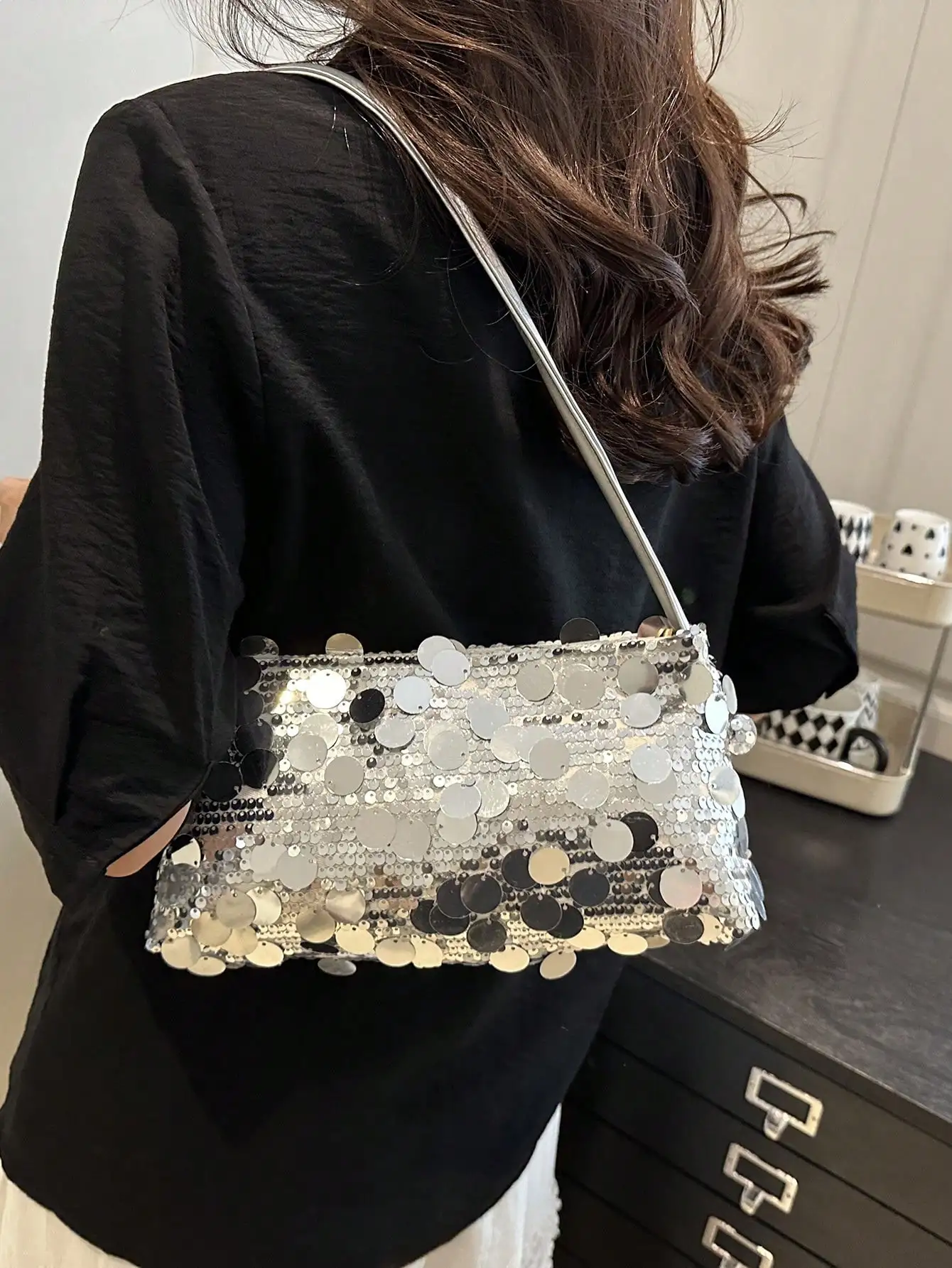 New Fashion Sequin Handbag & Shoulder Bag, Suitable For Party, Outing, Vacation, Shopping And Daily Use, Can Store Coins, Phones, Also Can Be Used As Work Bag For Office Ladies, College Students And Commuters, Elegant Design For Women SG25060936347283940