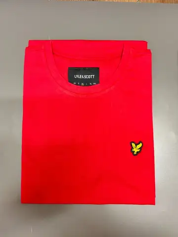 HELT NY ENKEL KORTÄRMAD T-SHIRT I LYLE AND SCOTT 6 best sales Lyle och Scott - №1
