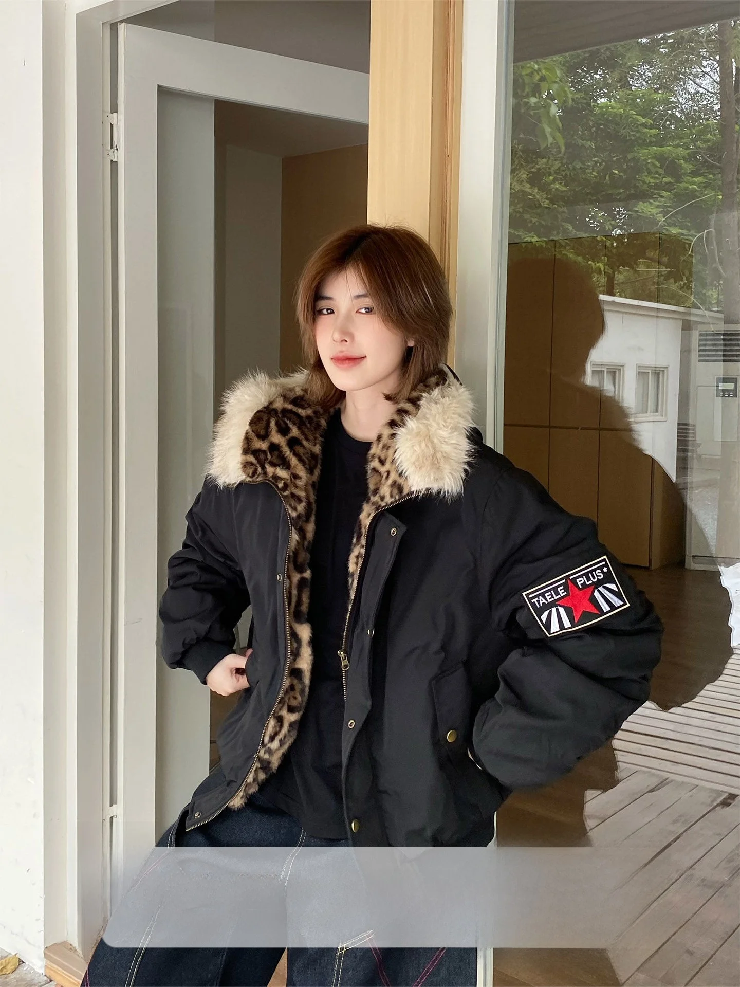 

Retro Thiened Couples Jaet with Fur Collar Leopard Print Patchwork Cotton Coat Neutral Sle Mountain Eagle for Commuting