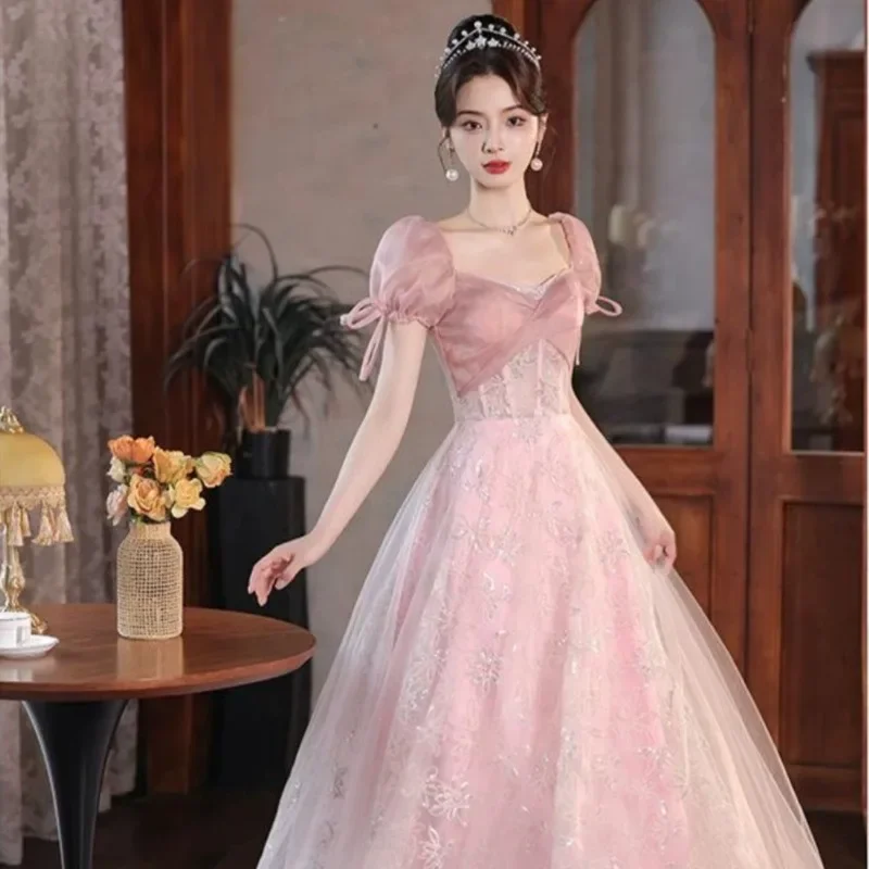 abito-da-sera-lungo-senza-maniche-con-spalline-sexy-e-alla-moda-con-schiena-scoperta-di-tendenza-lusso-leggero-nuova-collezione-primavera-estate-2026
