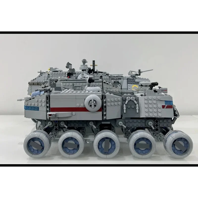 75413 813ピース クリエイティブシリーズ 共和国剣聖 男の子向け パズル組み立てブロック おもちゃ 飾り クリスマスギフト