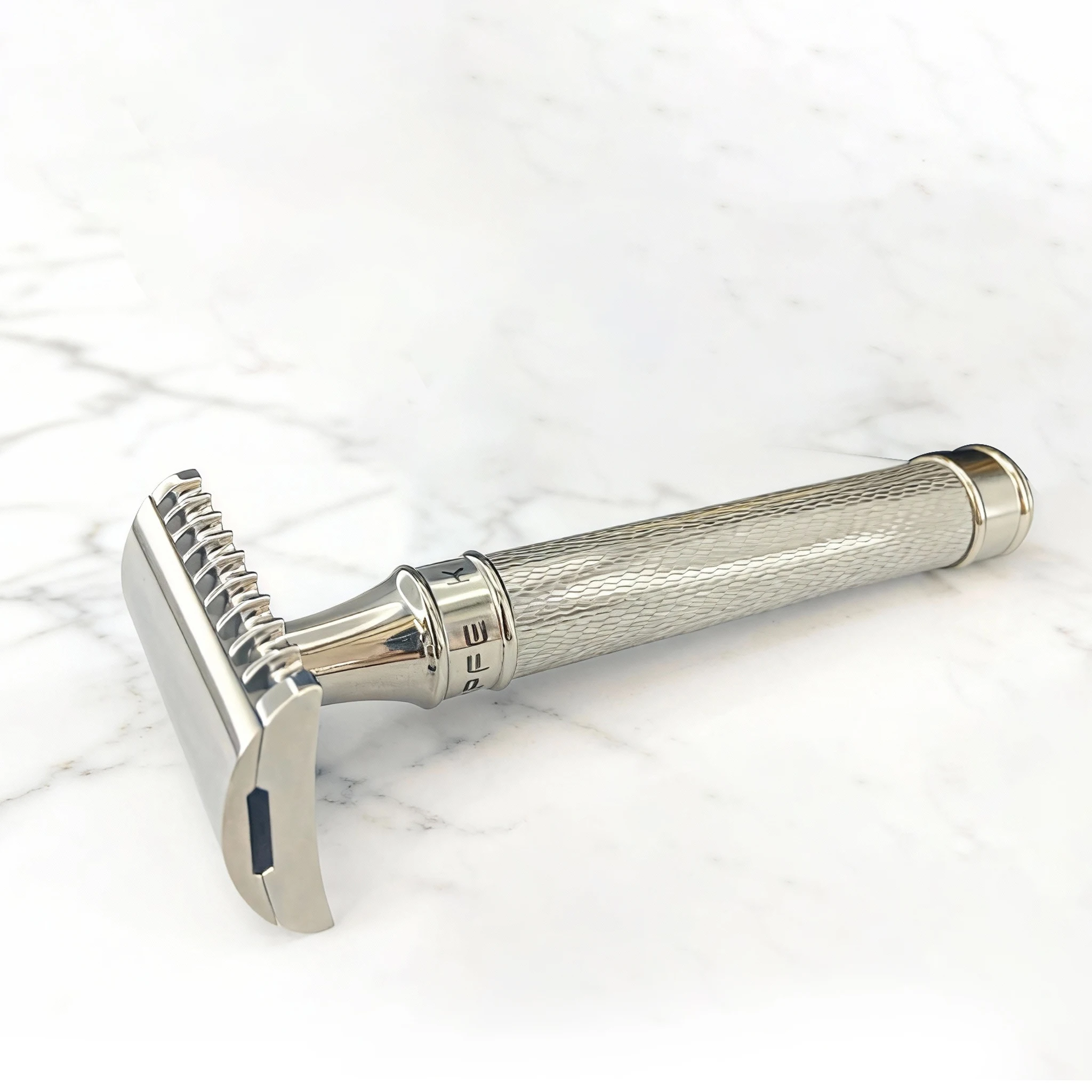 KAMPFE Men's Stainless Steel Double-Edged Safety Razor Traditional Manual Shaving Tool Gift with CNC Machining