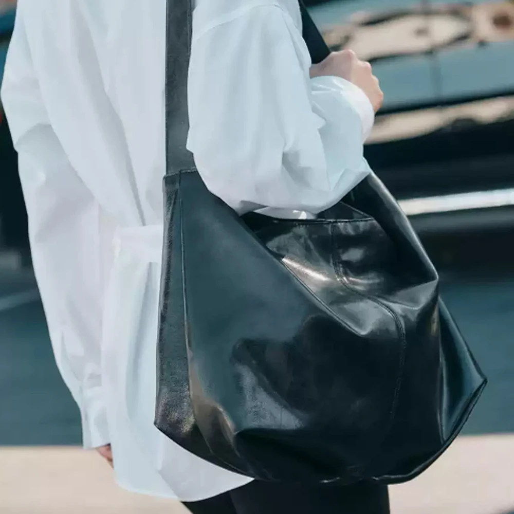 

Casual PU Leather Women Shoulder Bag Large Capacity Tote Shopper Purses and Handbags Commuting Bags for Women Crossbody Bag NEW