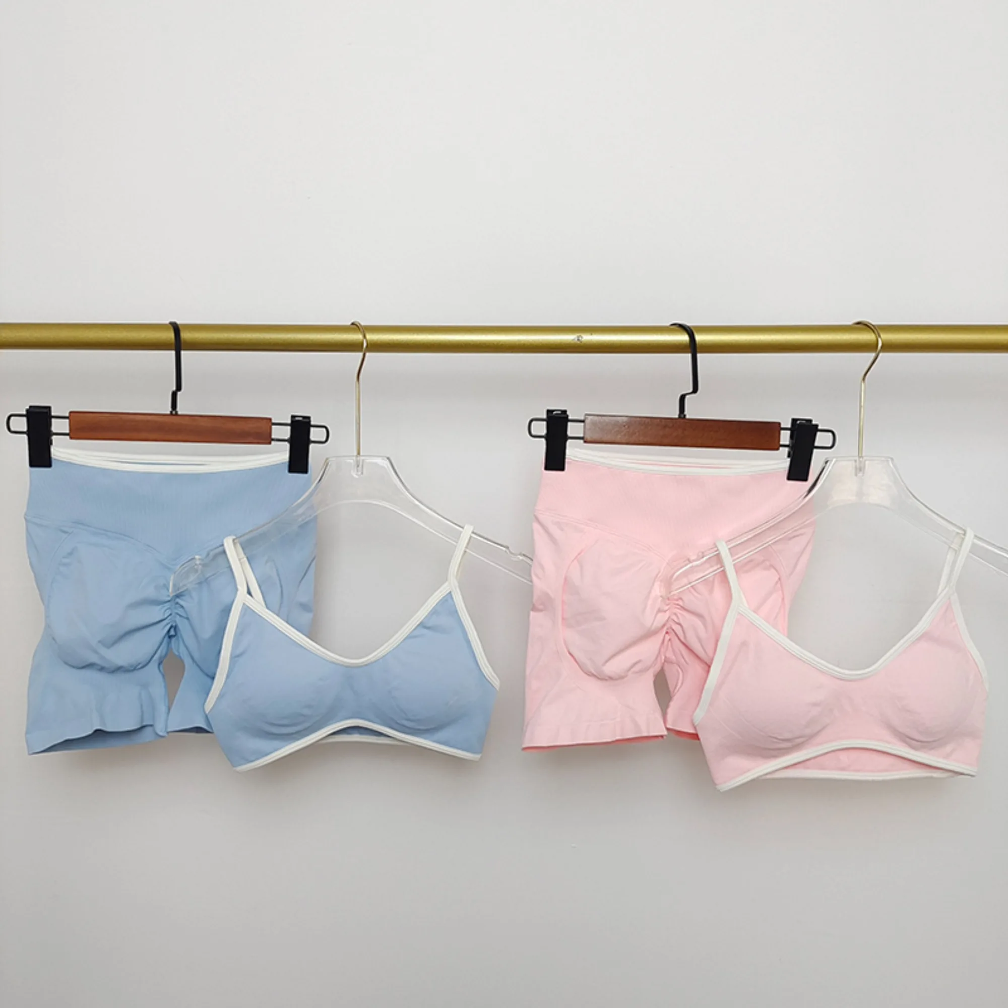 2025Fashion Sport Nieuwe Dames Yoga Pak Contrasterende Kleur Beha Naadloze Strakke Perzik Hip Lift Sportshorts Running Fitness Broek