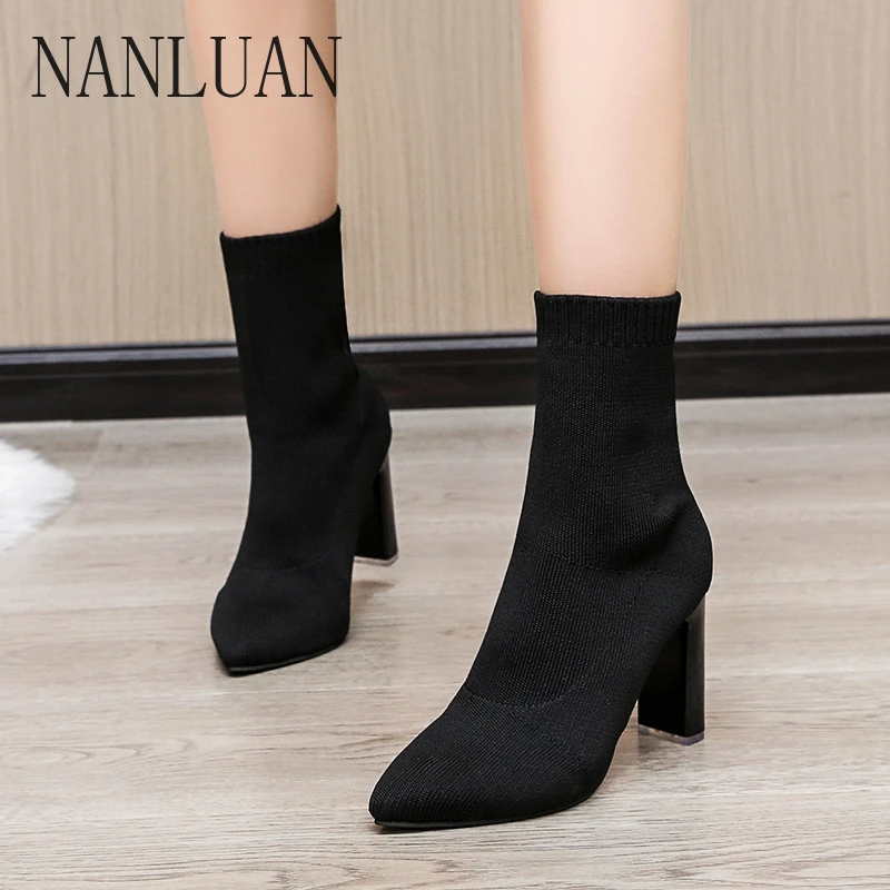 

2024 Boutique Autumn and Winter Fashionable Women's Boots Comfortable Thick Heel Women's Shoes High Quality Fashion Boots