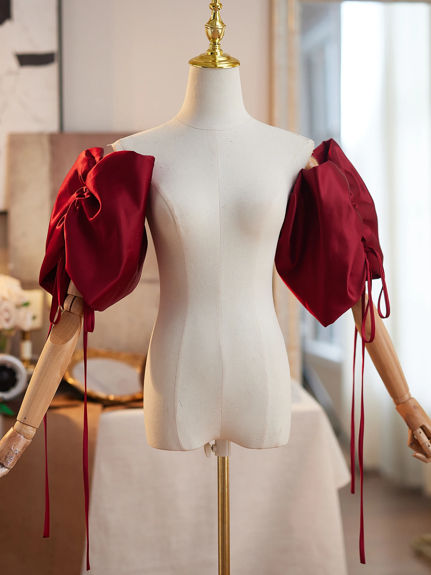 red-bubble-sleeve-covers-diy-handmade-evening-gown-accessories-host-exaggerated-shoulder-sleeve-meat-concealment-high-end-fee