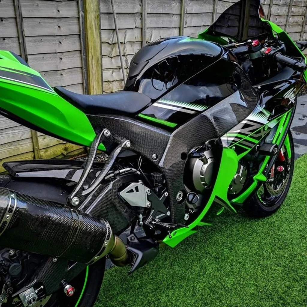 

Motorcycle Accessories Fender Fuel Tank Side Panel Frame Fairing Kit Dry Carbon Fiber For Kawasaki ZX10R 2021+ 2023 2024 2025