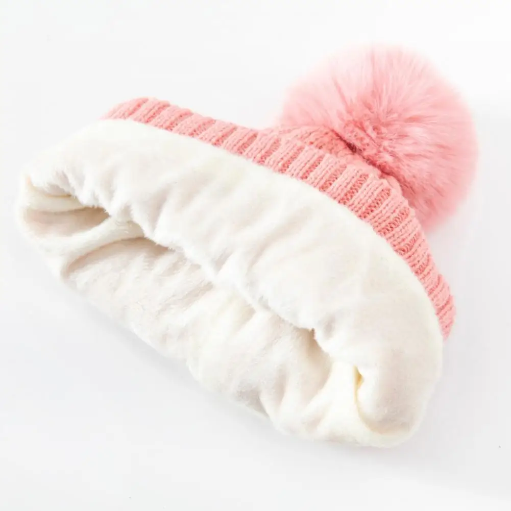 Single-ball knitted caps, hats, scarves and gloves for children aged 8 to 16 in autumn and winter are suitable for daily wear