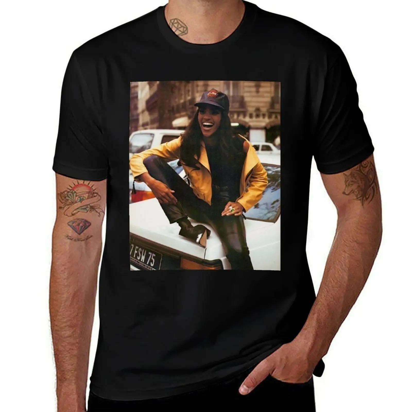 Naomi Campbell : Laughter T-Shirt Anti-Fade Casual Tee Shirt