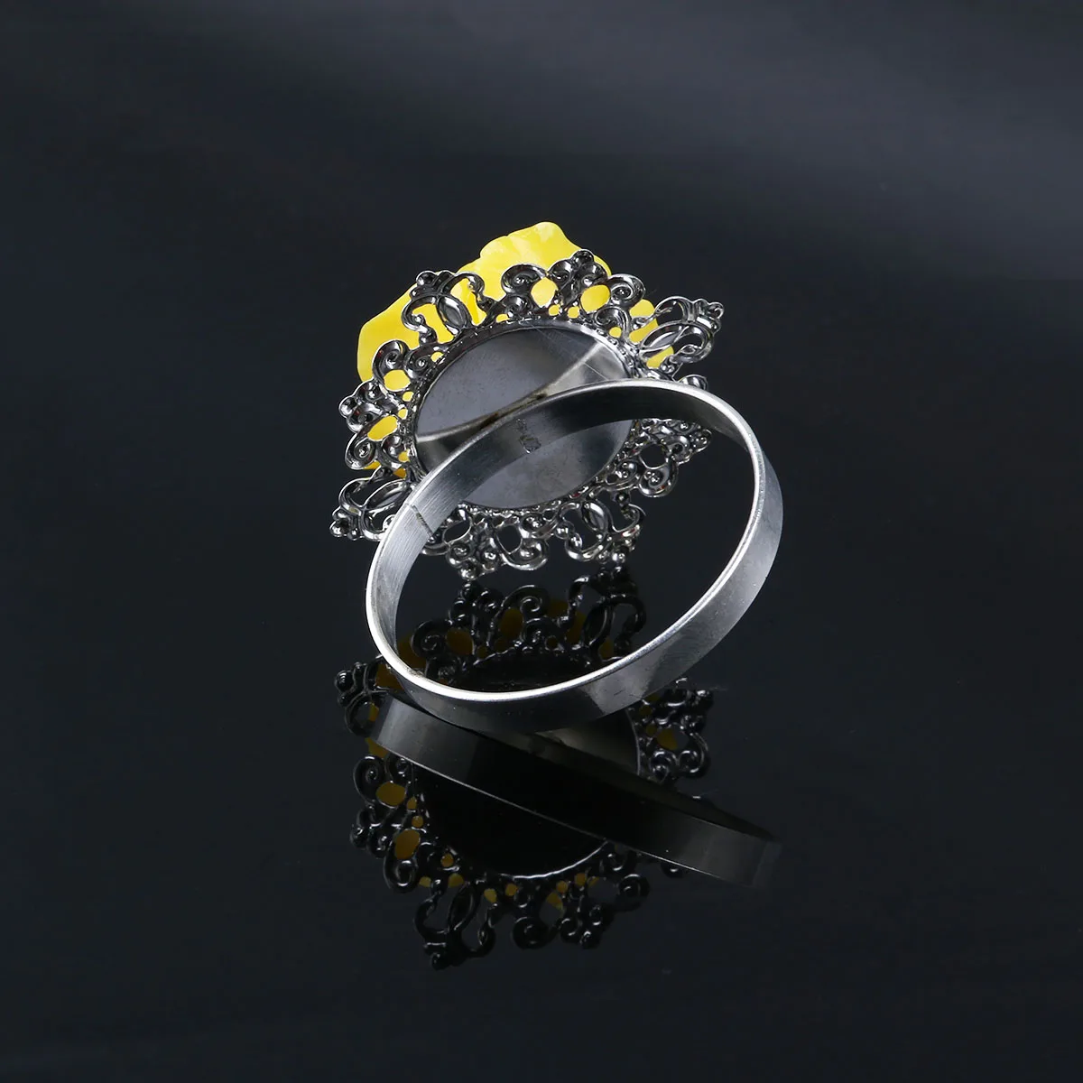 

10Pcs Napkin Rings Rose Flower Style Resin Iron Elegant Wedding Banquet Dinner Decoration Yellow Silver Diameter 50mm