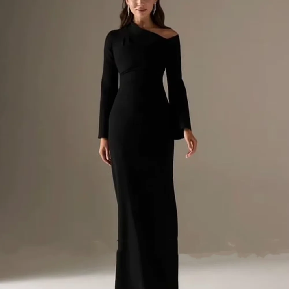 Flora-Kleid, schwarzes Meerjungfrau-Abschlussballkleid mit langen Ärmeln, plissiert, 2025, individuelle Abendkleider, eine Schulter, Saudi-Arabien-Partykleider