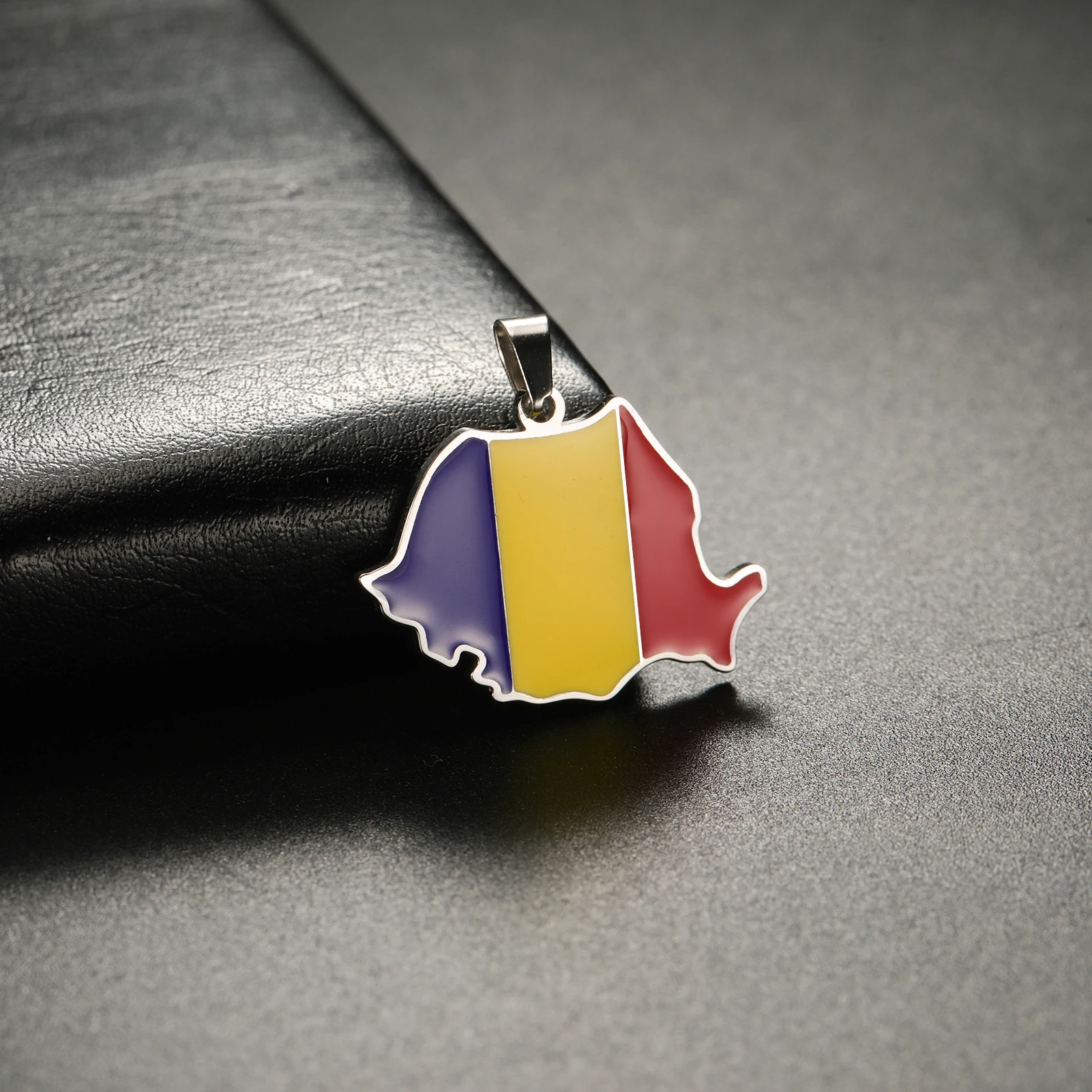 EUEAVAN, 1 unidad, colgante de mapa de Rumania, abalorio de acero inoxidable, collar con bandera del país de Francia, Alemania, accesorios para hacer joyas, regalos DIY