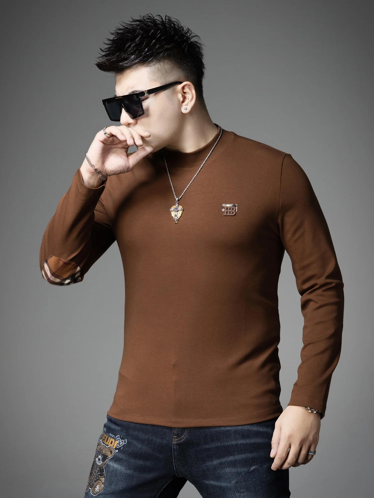 

Cé Brown Long Sve Men's T-irt Casual Base Layer irt Autumn Faion Urban Sle Cotton Polyester Blend round Ne