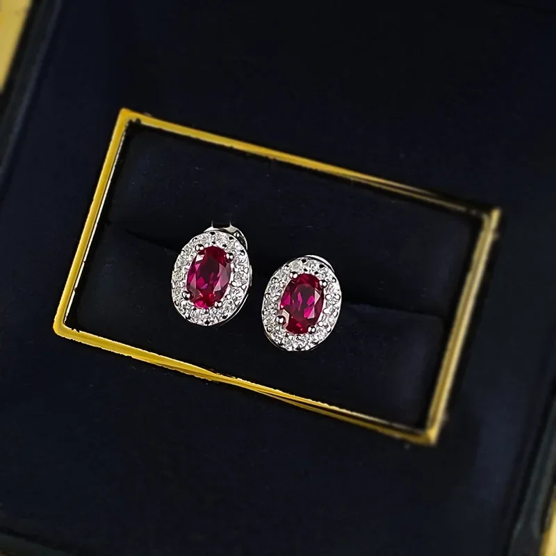 

2025 S925 Silver Pigeon Blood Red Pigeon Egg Earnail Light Luxury Luxury Luxury Daily Simplicity Wedding Jewelry