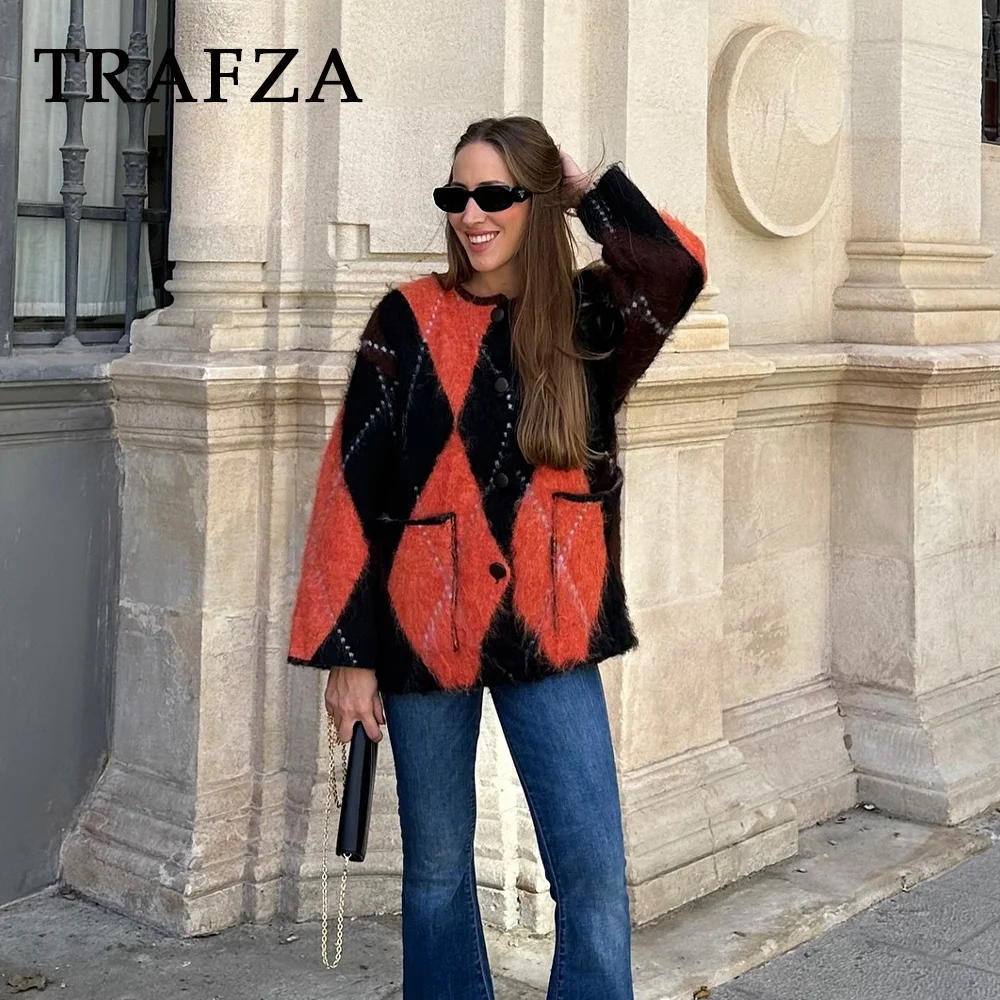 TRAFZA 2025 Autumn Winter Vintage Knitted Women Jackets Fashion Streetwear Argyle Thick Warm Single Breasted O Neck Lady Sweater