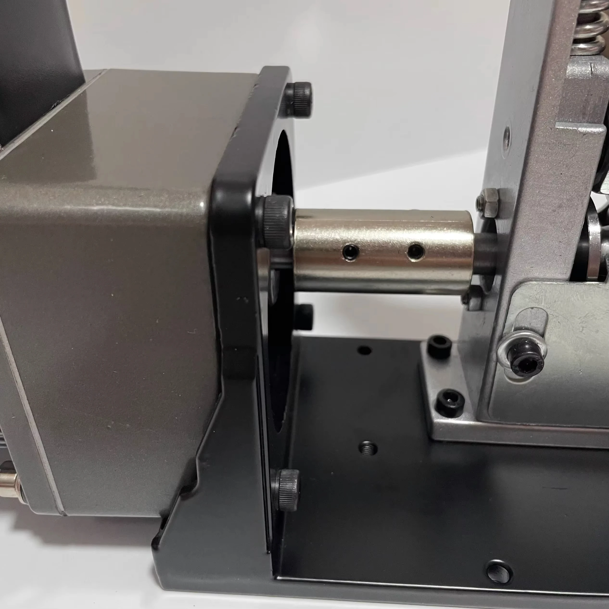 Automatische kleine elektrische draadstripper 6-gaats 5-rail koperkabelafstripper Tijdbesparend en arbeidsbesparend stripgereedschap