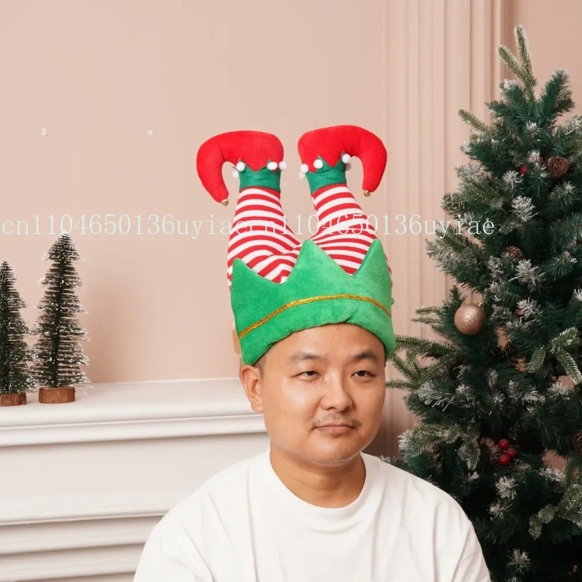 2026 nuovo cappello di Natale unico cappello da elfo di Babbo Natale cappello da elfo di Natale colorato berretto da elfo rosso per la festa di Natale