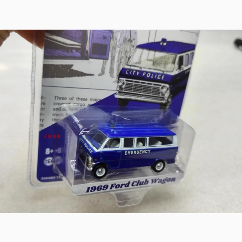 Greenlight Diecast Alloy 1:64 1969 Ford Club Wagon Blue Car Model Simulation Classics Adult Souvenir Gift Static Display