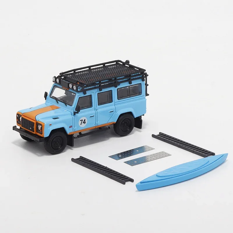 Master 1:64 Land Rover Defender110 Limited299 Diecast Model Car