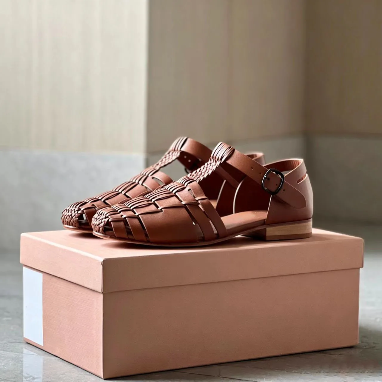 

Women's Round-toe Soft Fisherman Sandals Interwoven Caged Design Shoes