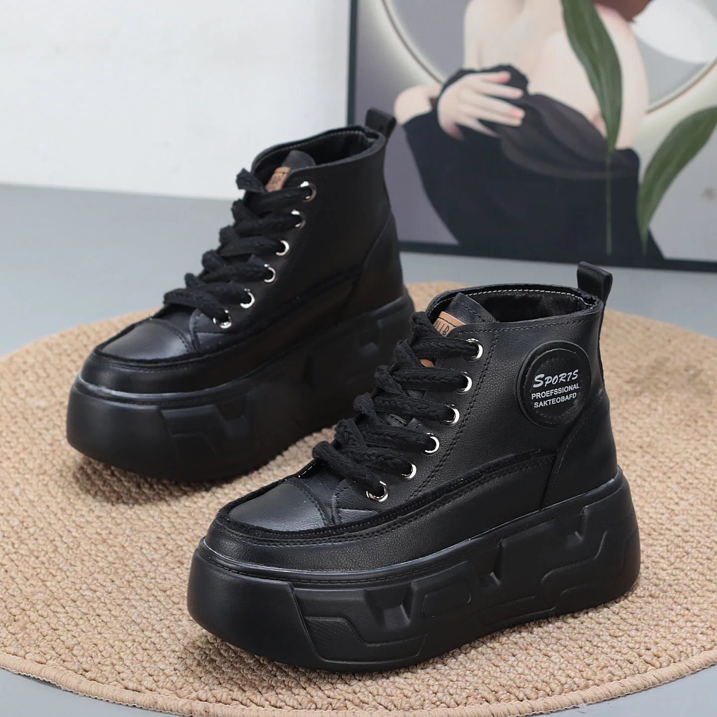 

2025 Women's Thick Platform Sneakers 8CM Hidden Heel White Canvas Shoes Slim Fit Lightweight High Top Boots