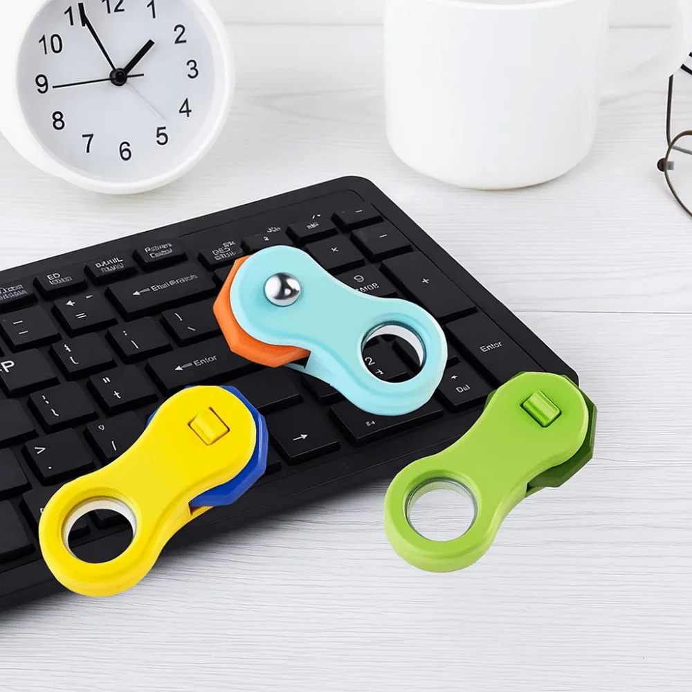 Mão exercitador giroscópio brinquedos rotativos fidget spinner puzzle jogo dedo ponta cubo lidar com brinquedo portátil interativo