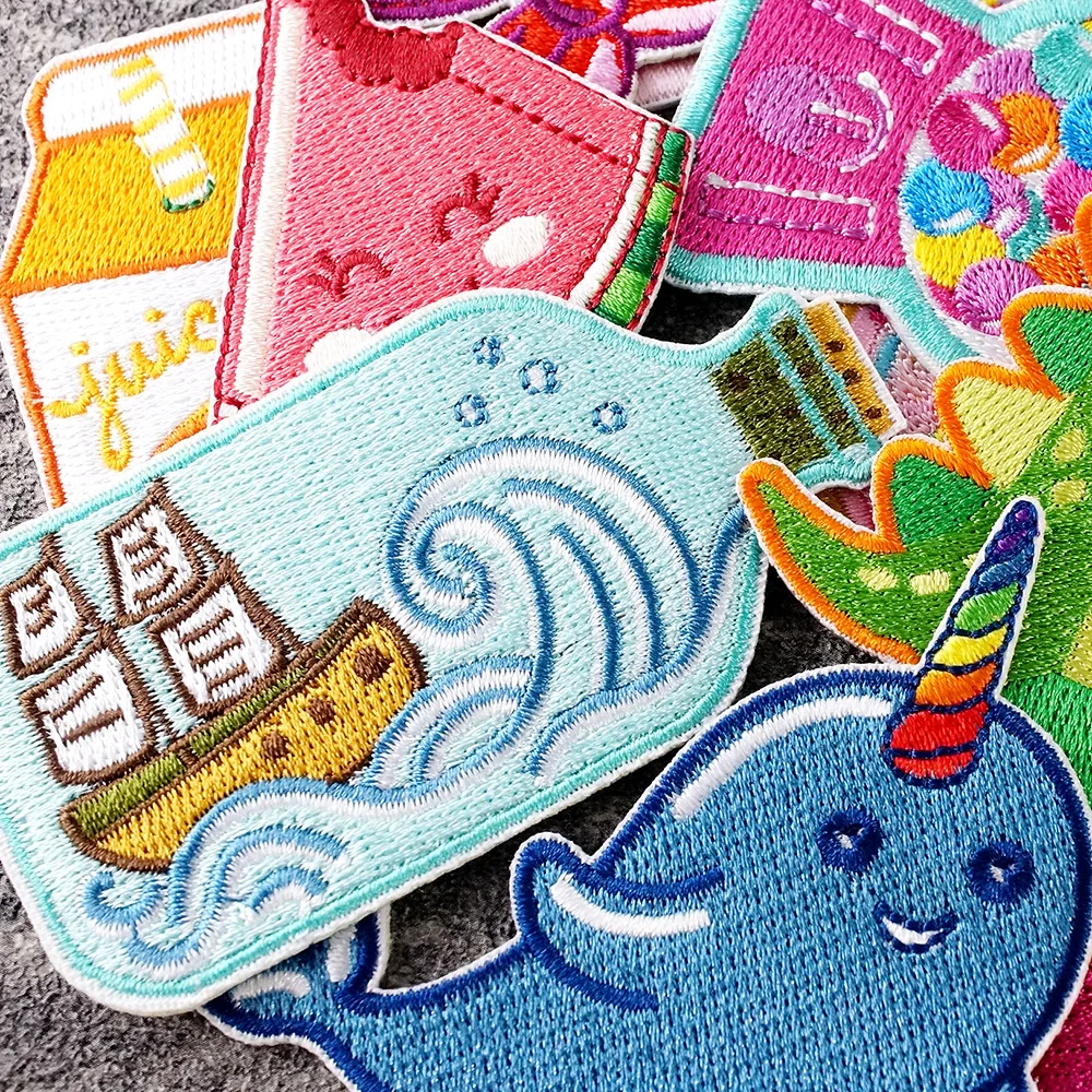 27Pcs/Lot Cat Horse Lollipop Dinosaur Patches Embroidery Applique Ironing Clothing Sewing Supplies Decorative Handmade Patch