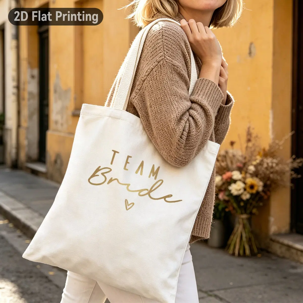 2D Flat Gold Foil Team Bride Heart-Shaped Durable Tote Bag, with Elegant Gold Team Bride Design on Both Sides, Suitable for Bridal Showers, Bachelorette Parties, Weekend Getaways, and as a Gift for Bridesmaids and Fashion Enthusiasts