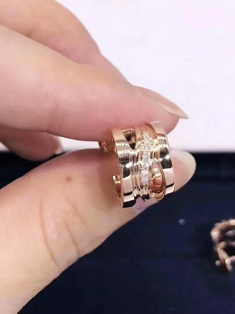 

Hollow out Design Silver Plated 18K Rose Gold Diamond Women's Earrings Fashionable Elegant Ear Jewelry Clip on