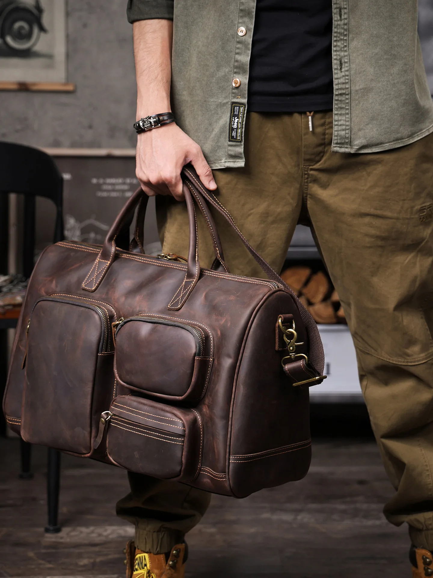 PNDME vintage luxury crazy horse cowhide men's large-capacity travel bag outdoor fitness handmade genuine leather big handbag