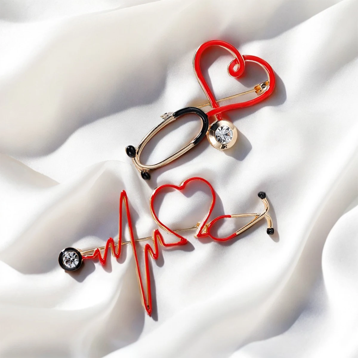 Harong Cute Nursing Heart Stethoscope Pins Brooch Zircon Medical Lapel Lanyard Bag Coat Badge Gift for Nurse Doctor Student