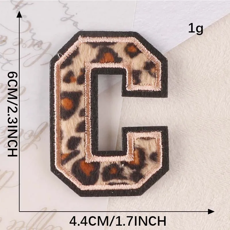 A ~ Z Engels Alfabet Letters Badge Patches, Luipaardprint Applique Borduren Ijzer op Stickers voor Kleding, DIY Naam Kledingstuk