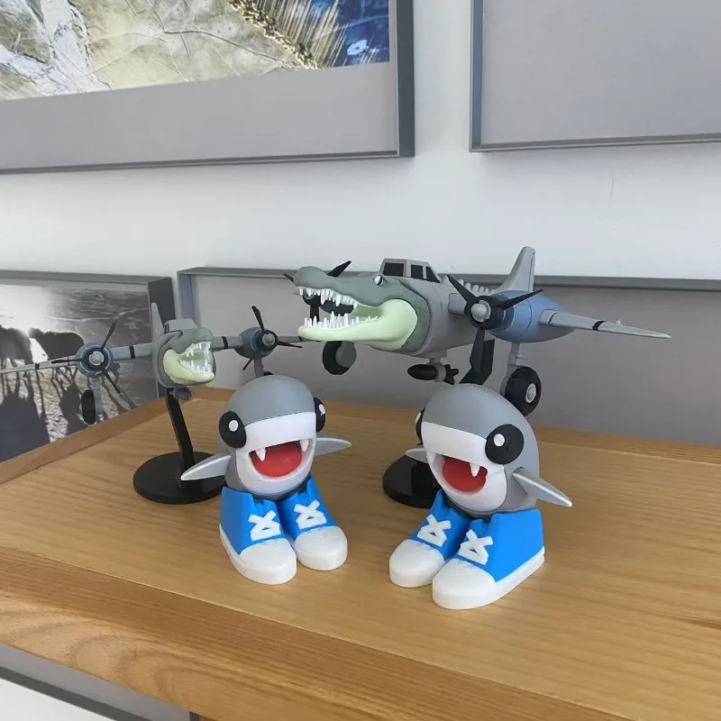 متوفر في المخزون Bonecaambalabu تمساح Bomber Bombardiro الشكل Tralalala القرش كابتشينو نموذج جمع زخارف مكتب دمية للهدايا