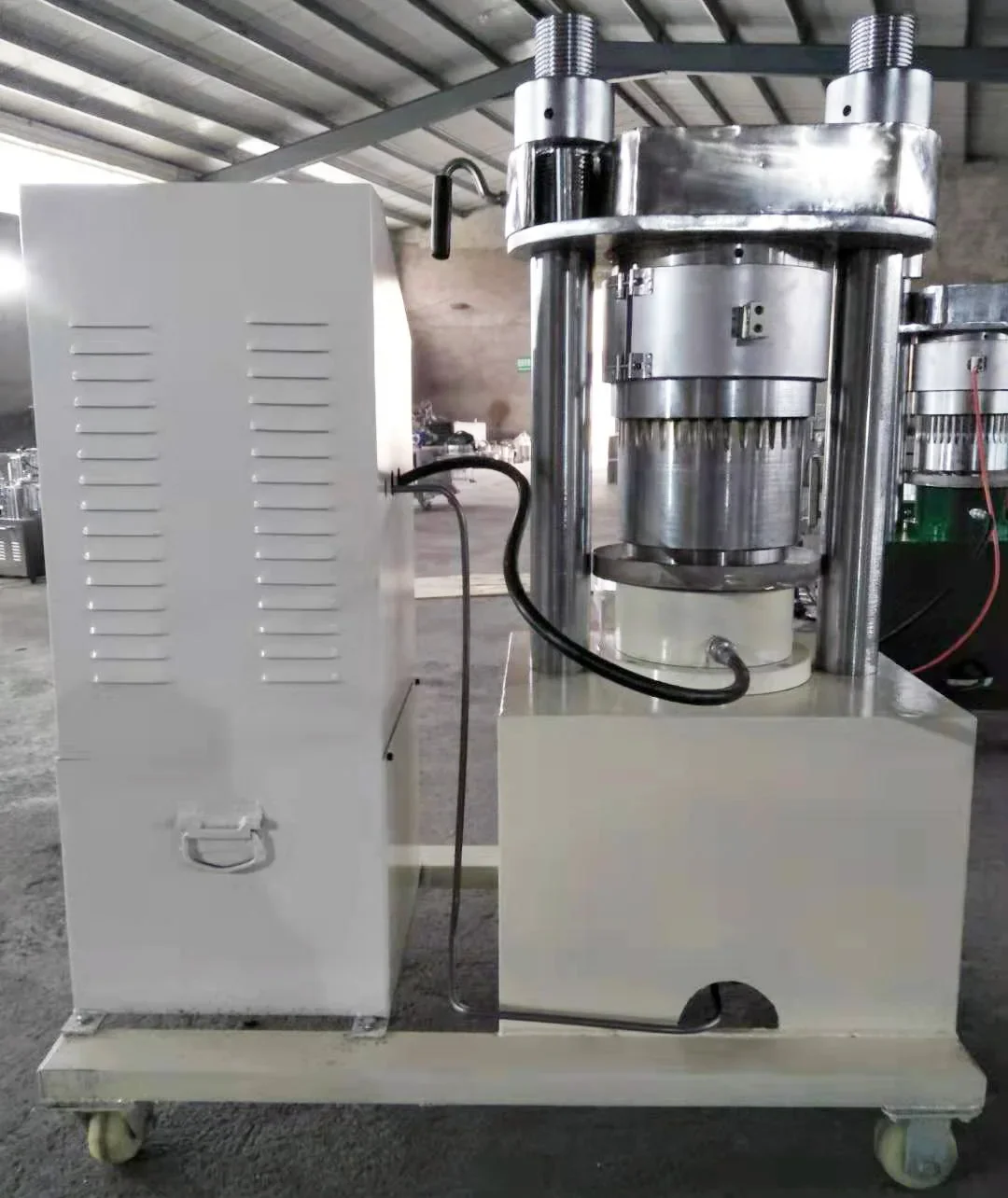 Commercial Small Hydraulic Almond Oil Cold Press Coconut Oil Extract Machine for Canada