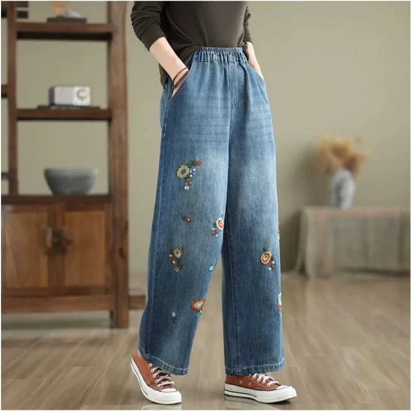 

jeans petite woman 2026 Spring Women's Flower Embroidery Straight Jeans High Waist Loose Slim Casual Versatile Long Denim Pants