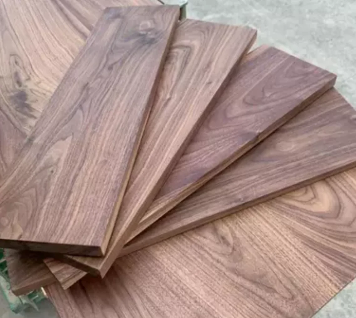 

Thickness: 2.2cm Length: 30cm Width: 20cm American black walnut solid wood logs Sheet DIY specification material