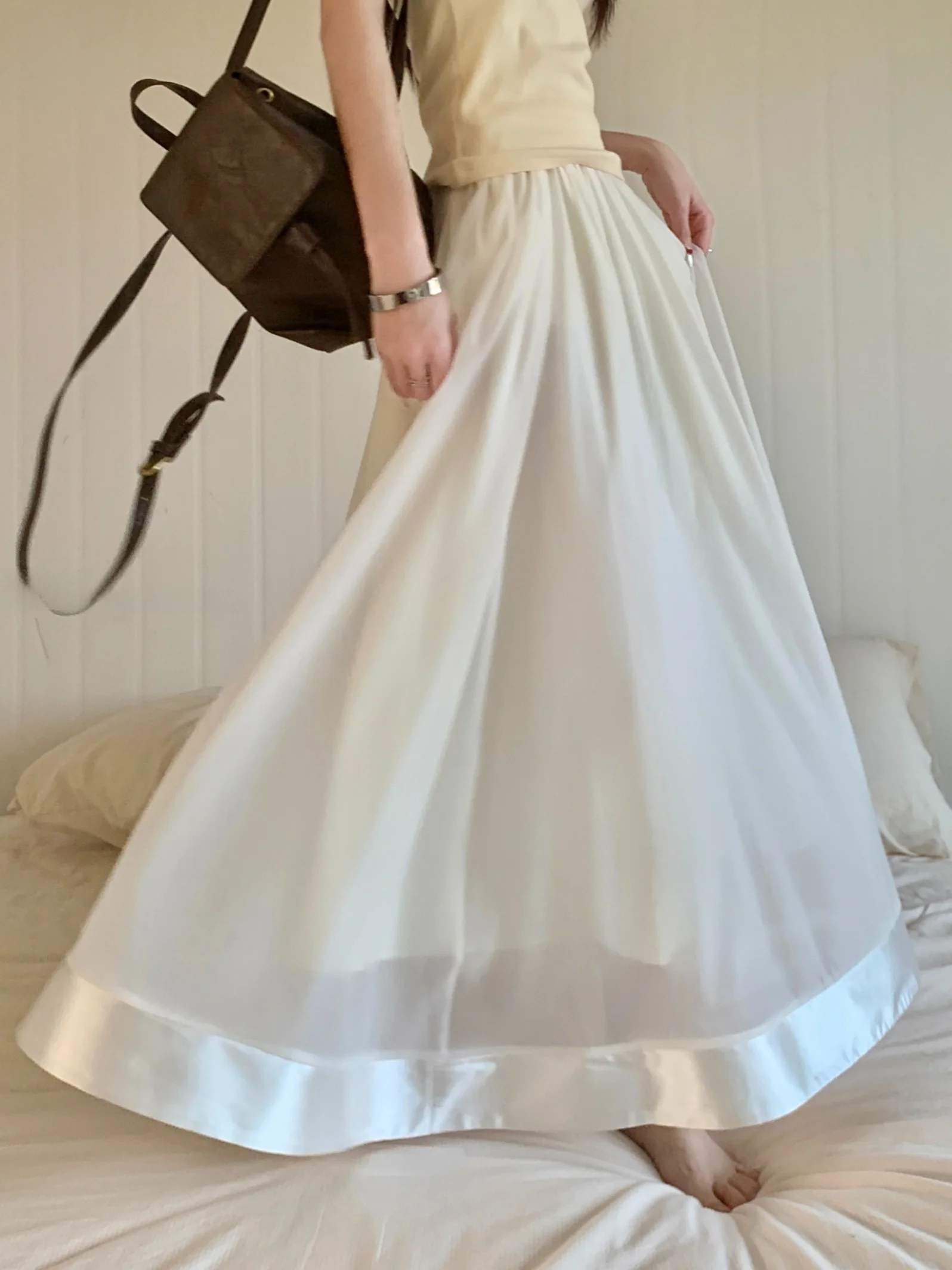 

Элегантная женская юбка миди А-силуэта с завышенной талией, новая модель весна-лето, из шелковой сетки, утягивающая, с широким подолом, повседневная