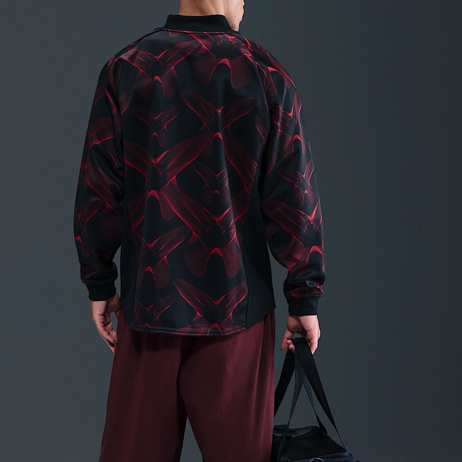 Nike Authentic Winter Style Men's Round Neck Pullover Long Sleeve Top IO0791-010