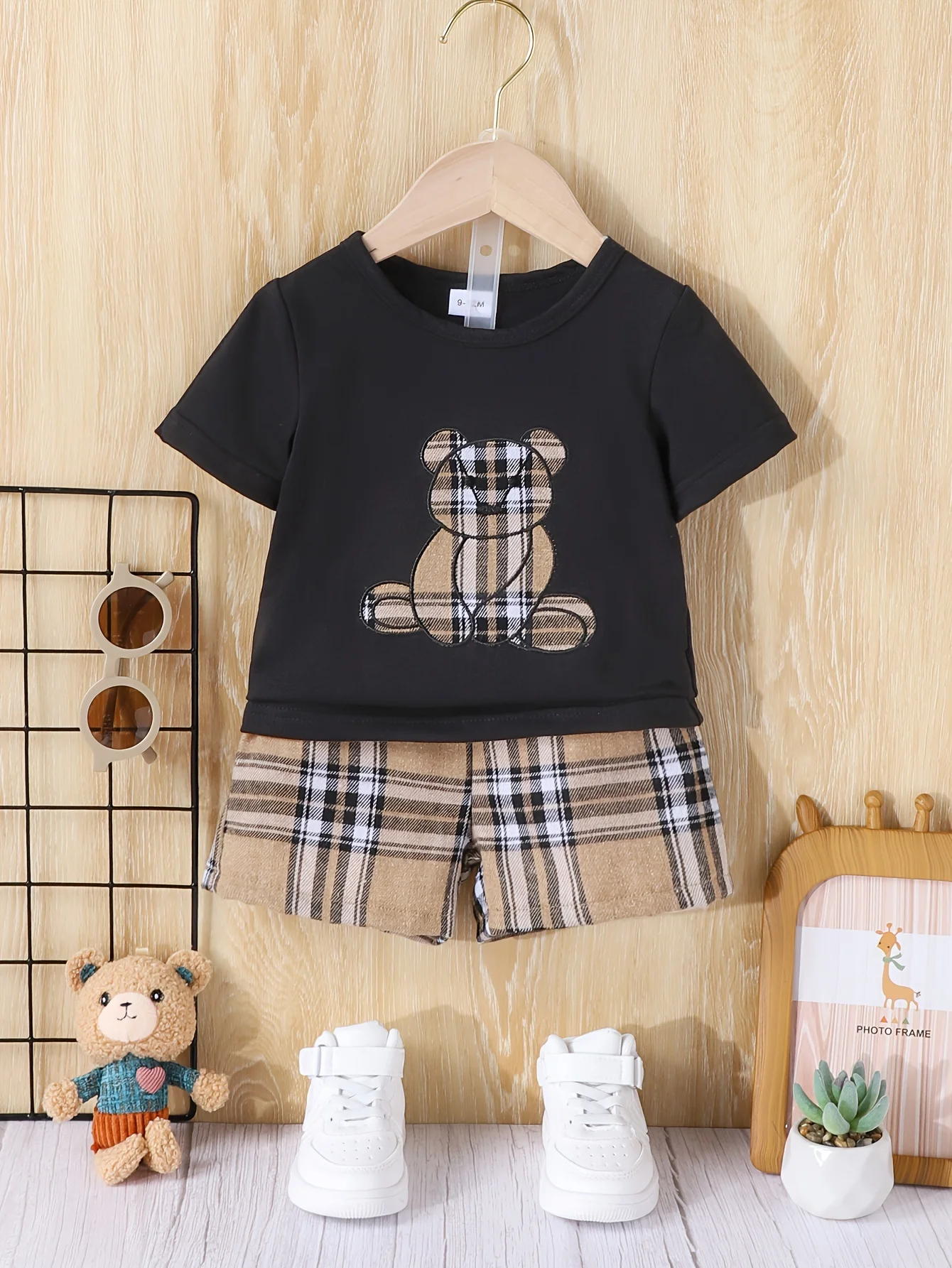 2-Piece Summer Casual Sports Black Short-sSleeved Plaid Shorts For Boys Baby Embroidered Bear Pattern Cute Casual Suit