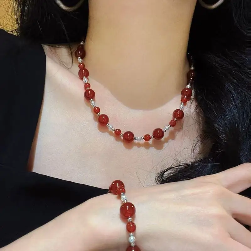 10mm7A high-quality translucent lustrous natural red agate pearl necklace and bracelet set