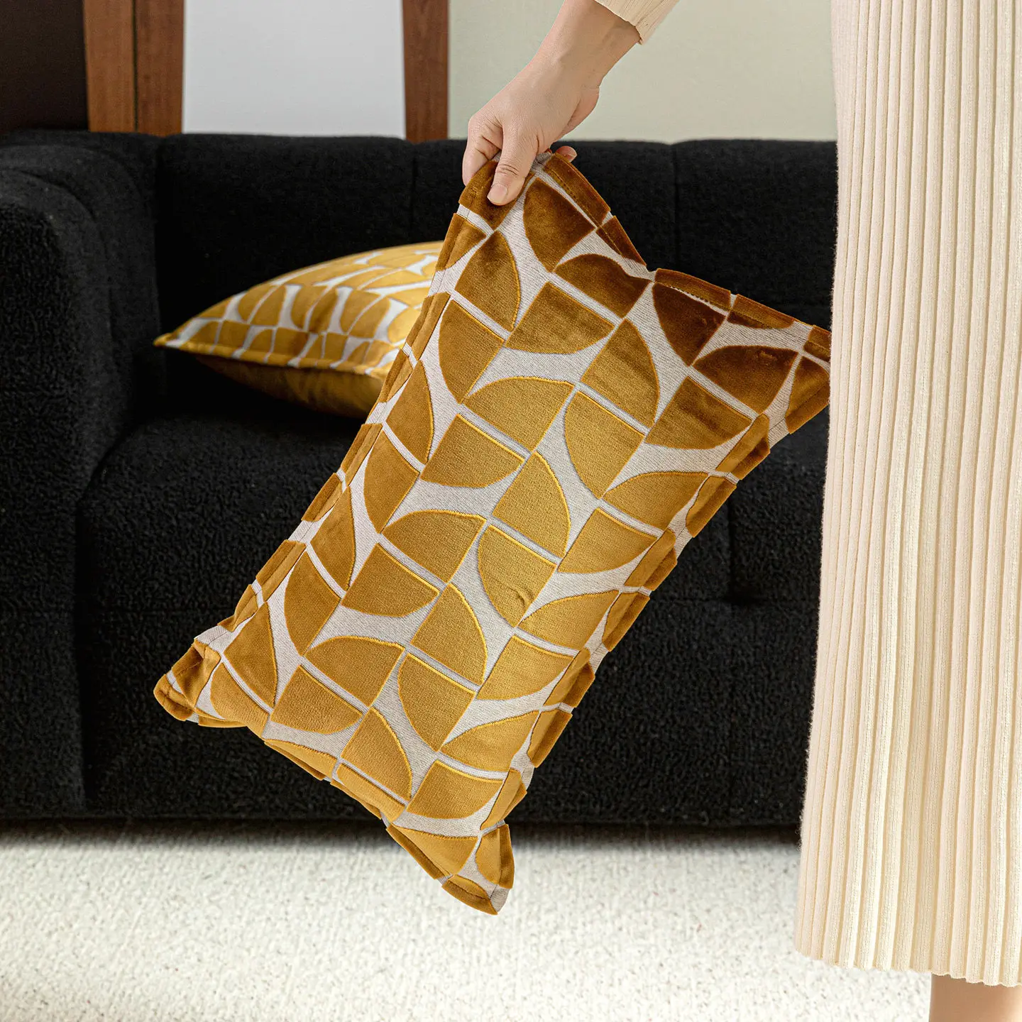 Design Yellow Geometric Velvet Pillow Cover 30x50 45x45 50x50cm Modern Semicircle Cushion Case for Sofa Living Room Home Decor