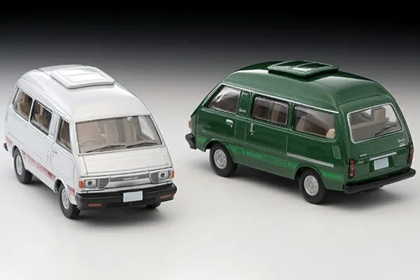 1/64 Tomytec Tomica TLV N104C/D Town Ace 1800 Grand Extra Van Simulation Alloy Static Car Model Toy Gift