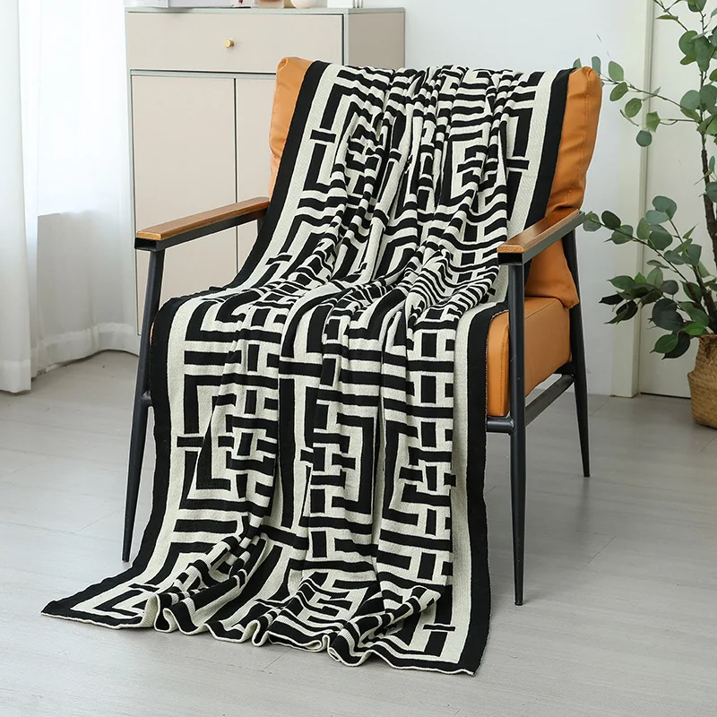 

Nordic Geometric Throw Blanket Home Decor Sofa Cover Luxury Blanket For Bed Modern Classic Knitted Shawl Hotel Bed End Towel
