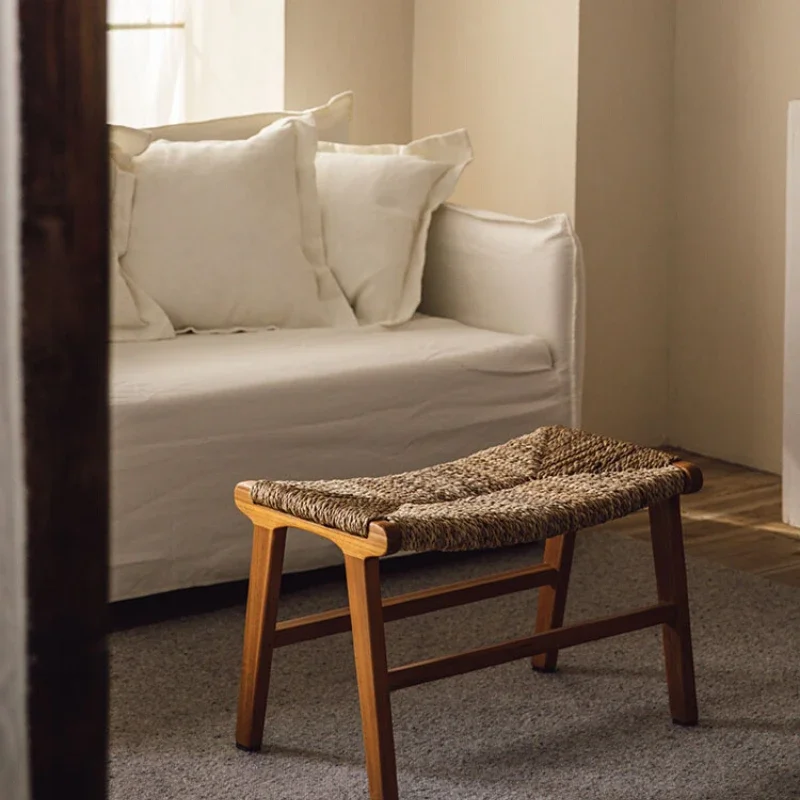 

Solid wood shoe changing stool rattan teak surprise quiet wind B & B ottoman foot pedal dressing stool