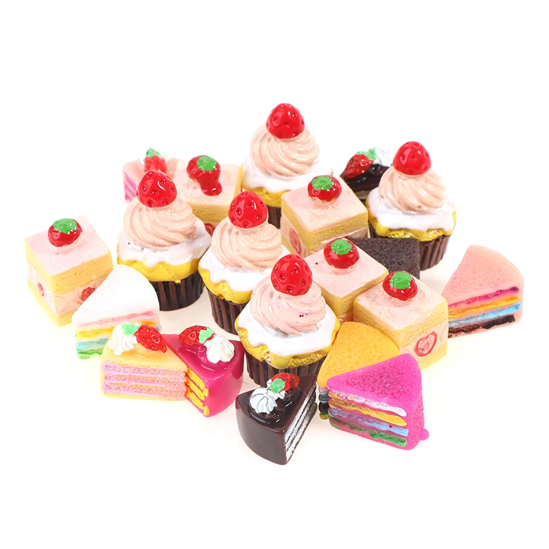 5Pcs 1:12 Dollhouse Miniature Cupcake Strawberry Snack Dessert Mini Food Mini Cakes for BJD Doll House Decor Kitchen Accessories