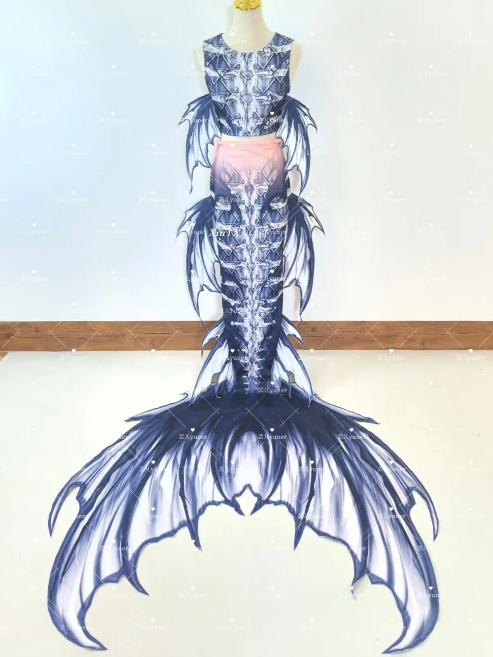 

Custom Mermaid Tail Adult Female Swimwear Professional Cosplay Mermaid Costume Keel Design Aquarium Show Comfort Fabric