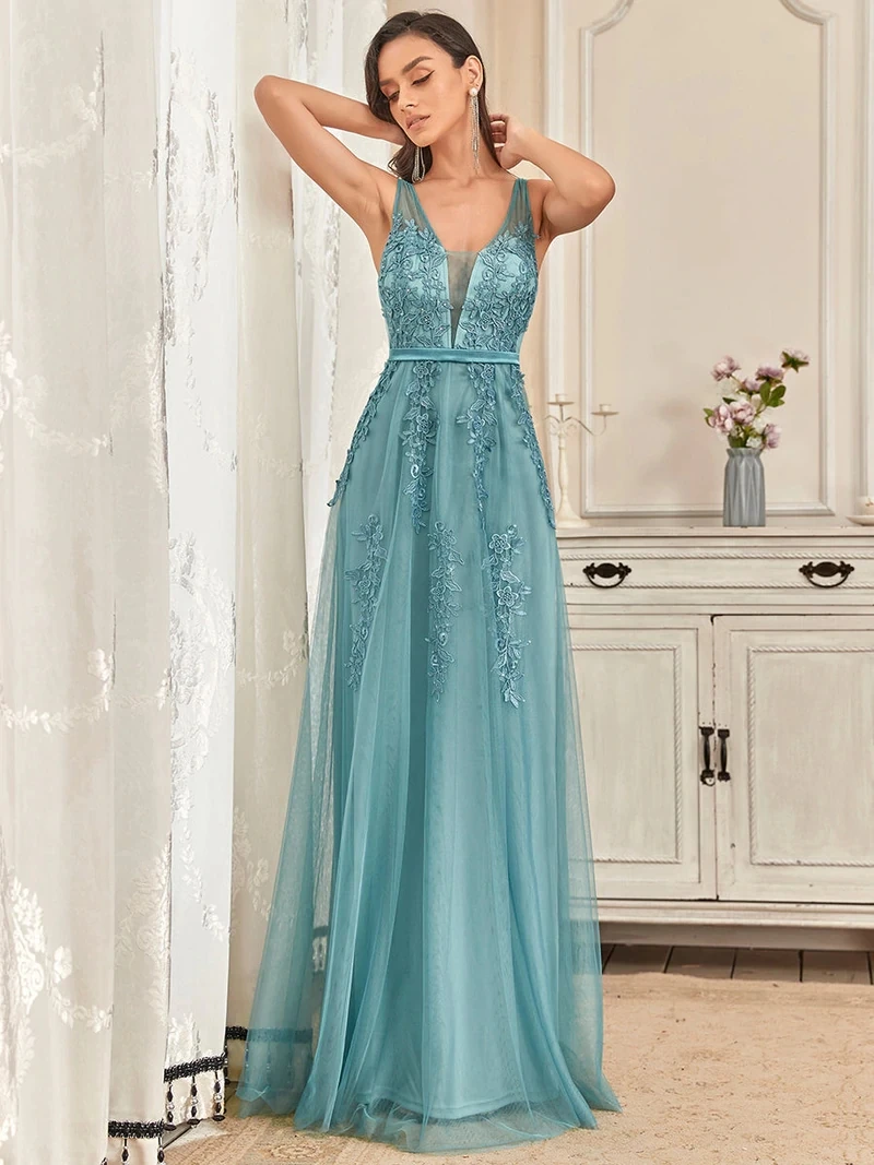 Elegant Evening Dresses Long Lace Beading Vneck Sleeveless 2024 Ever Pretty of Dusty Blue Simple Backless Prom Dresses Women