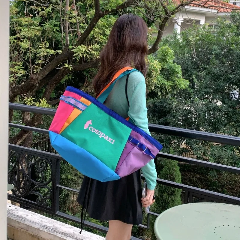 

2026 New Dopamine Handbag 30L Large Capacity Outdoor Fashion Travel Bag Color blocked Versatile Shoulder Bag