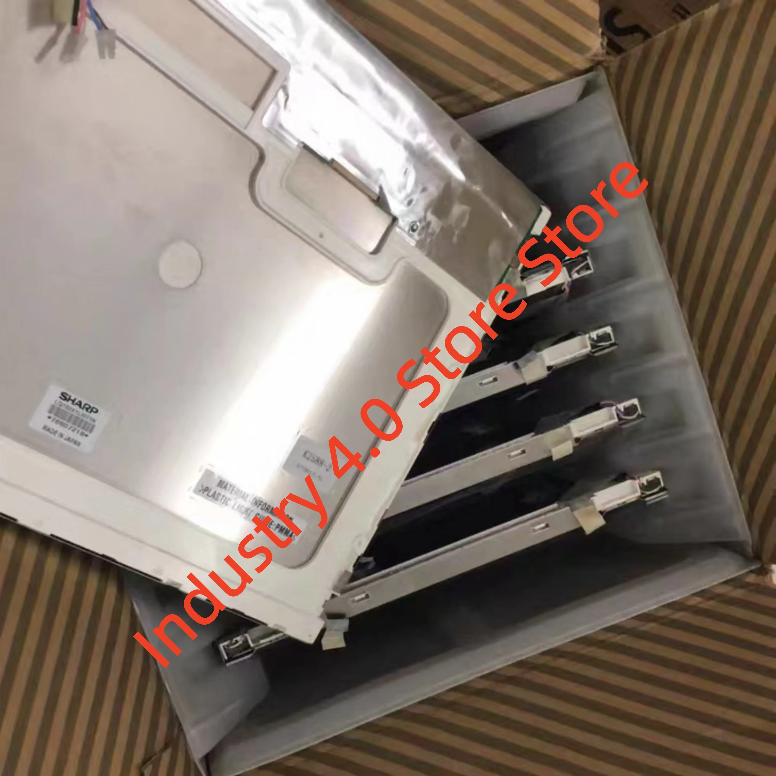 

Brand new Liquid crystal display screen LQ150X1LW71 LQ150X1LW72